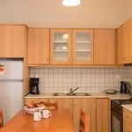 Apartments Perfect For A Family Escape - Pelekas Beach